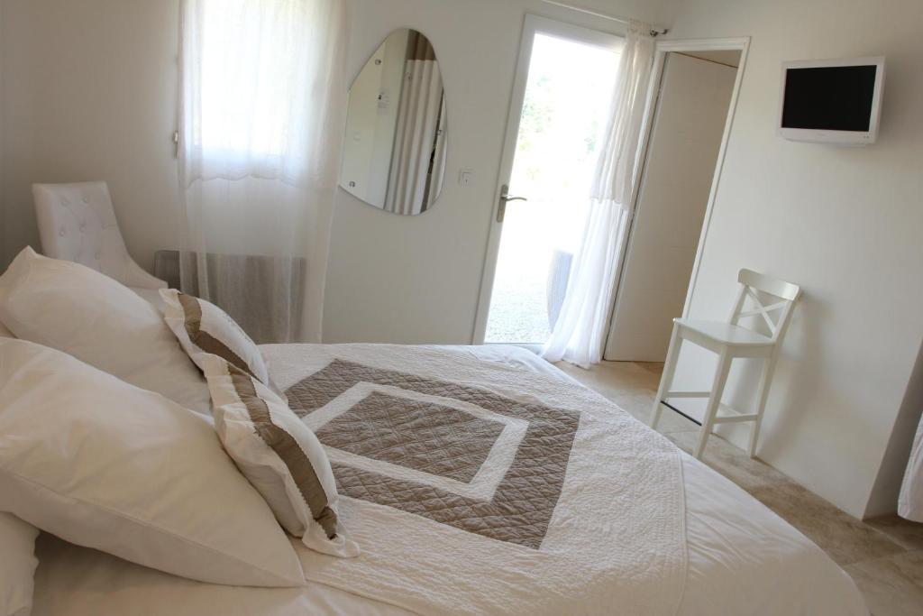 A Travers Champs Puyvert Chambre photo