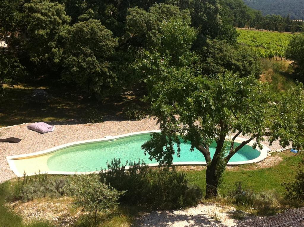 A Travers Champs Puyvert Extérieur photo